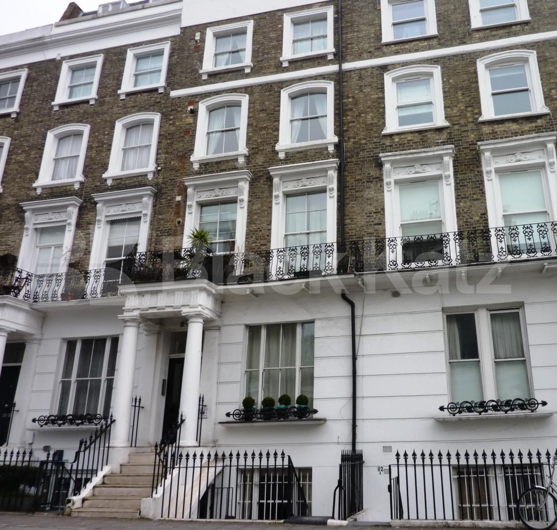 			NEW INSTRUCTION!, 2 Bedroom, 1 bath, 1 reception Flat			 Chepstow Road, BAYSWATER